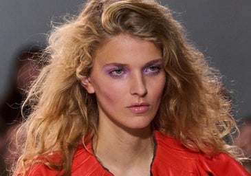 Cómo deshacerse del cabello encrespado en invierno: el mejor spray anti-frizz, según el famoso peluquero